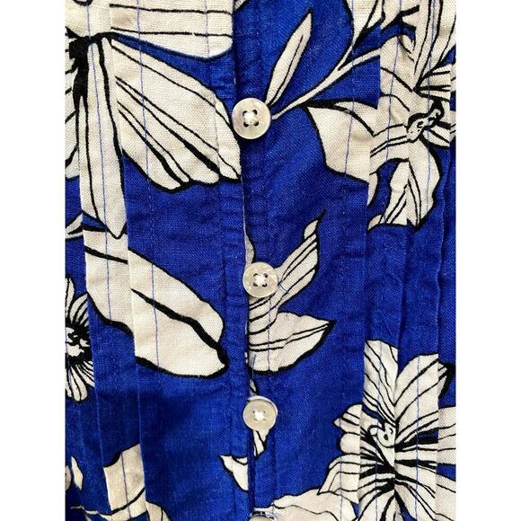 Sonoma Blue/White Floral Top - Size XL (EUC) - Picture 3 of 4